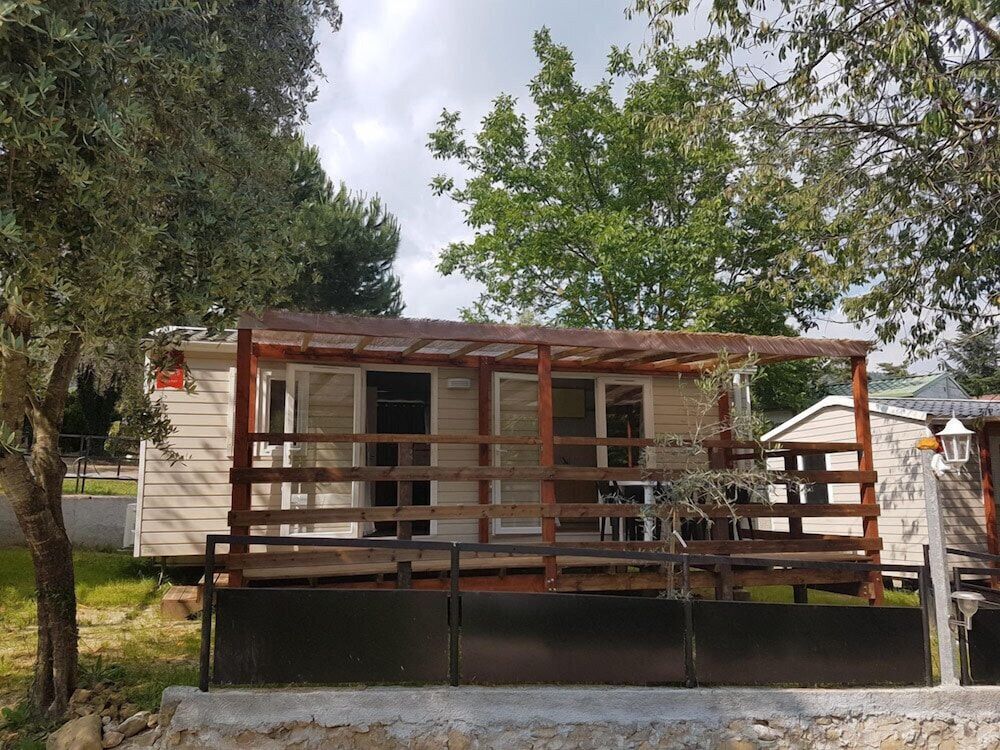 Camping le Mas Fleuri 2 estrellas en Sospel
