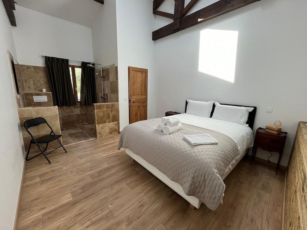 Château Chatillon -1 estrellas en Saint-Sulpice-et-Cameyrac