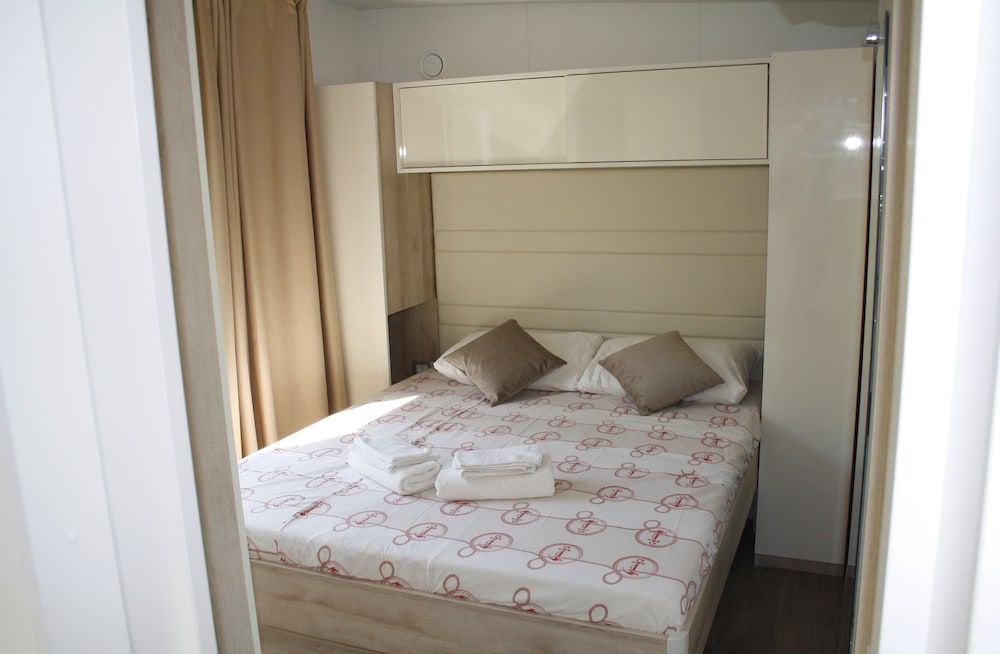 Queen Campagna mobile homes Klenovica 3