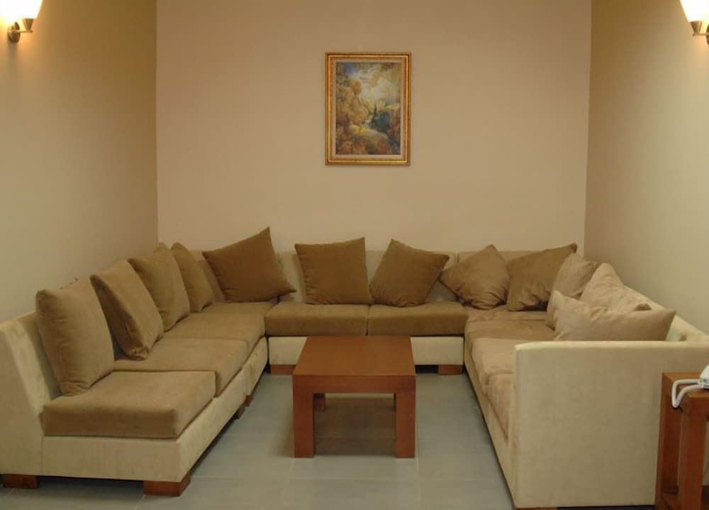 Paluri Hotel 3