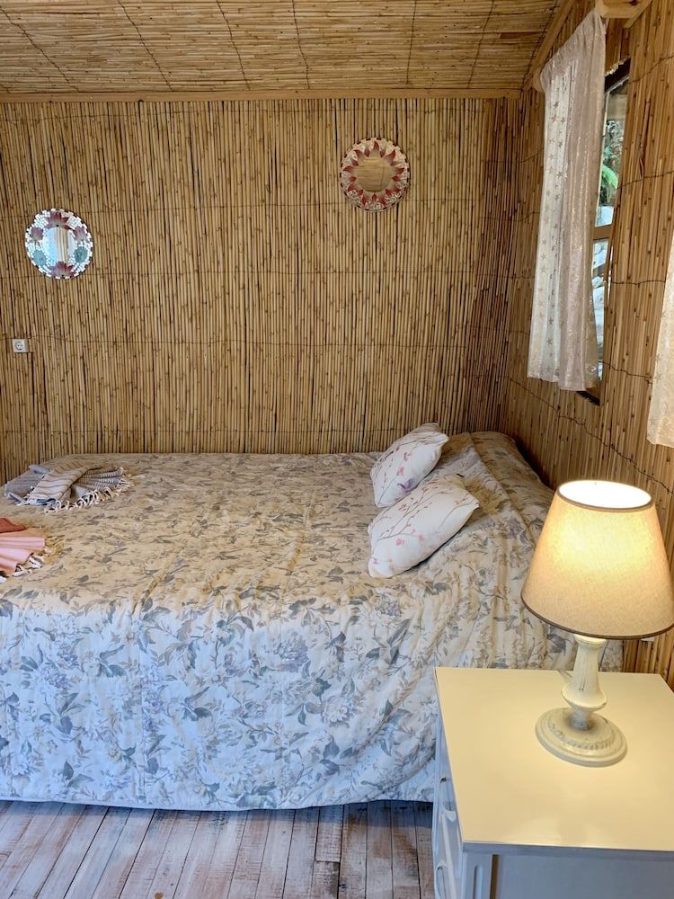 Turan Hill Lounge 3