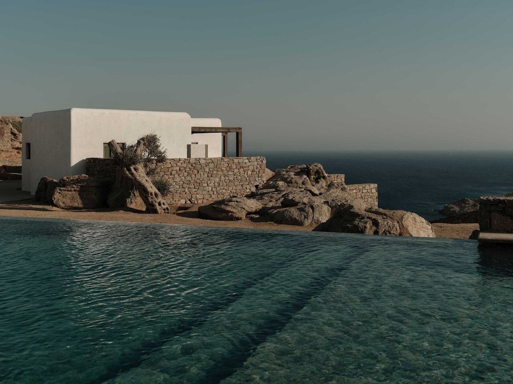 Armacaas Mykonos Hotel 5 estrellas en Super Paradise Beach