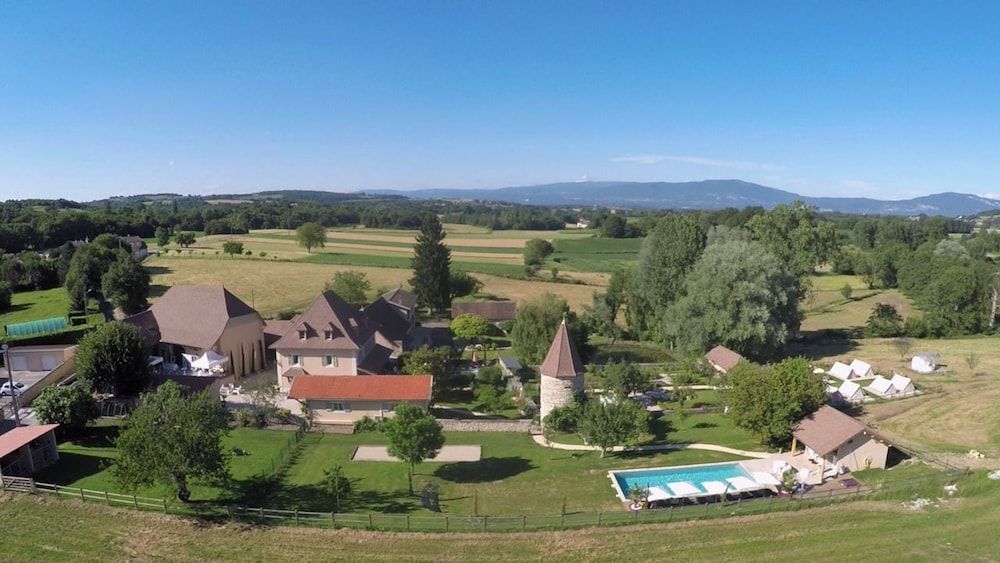 Domaine de Suzel -1 estrellas en Vignieu