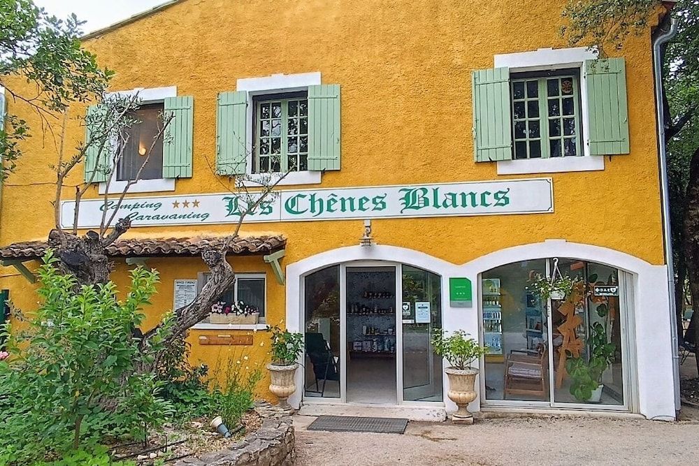 Domaine des Chênes Blancs - Camping 2