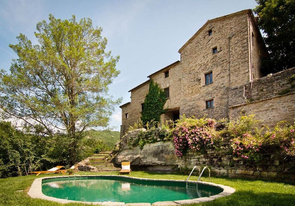 Agriturismo Castello della Pieve -1 estrellas en Mercatello sul Metauro