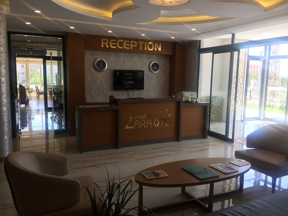 Garden Zara Hotel 2