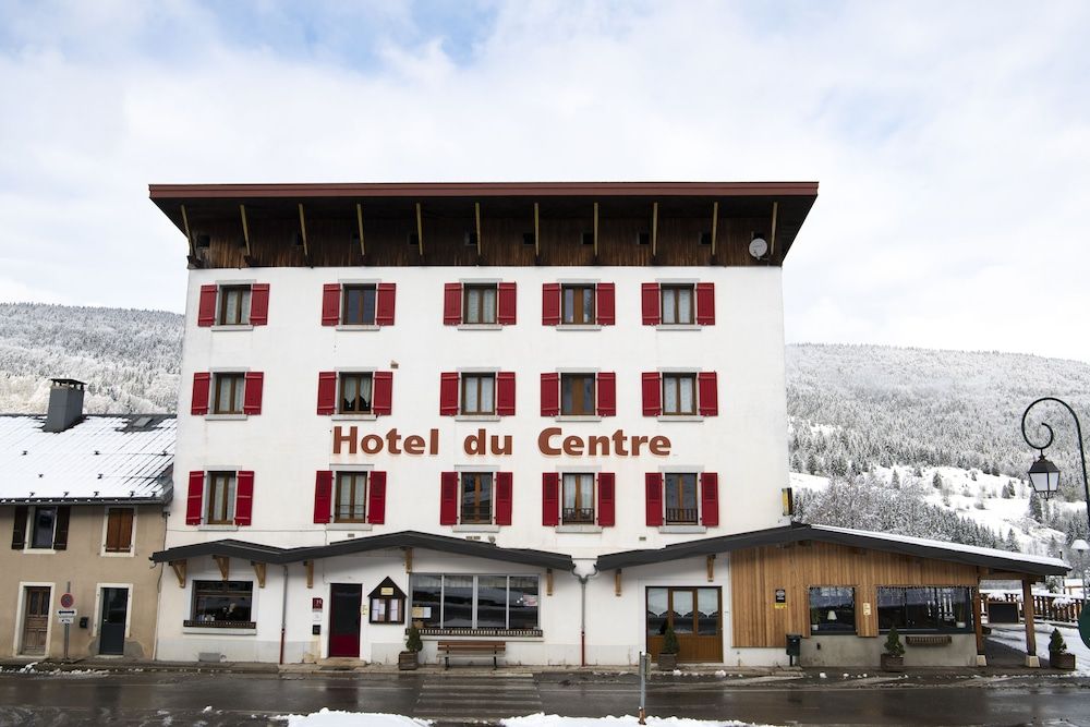 Hotel Restaurant Le Centre 2 estrellas en Lélex