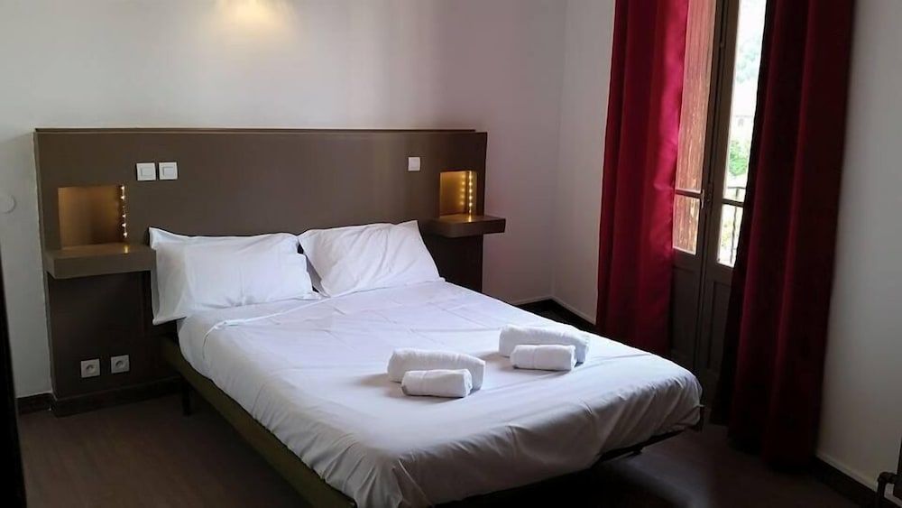 Hotel les Glycines 3