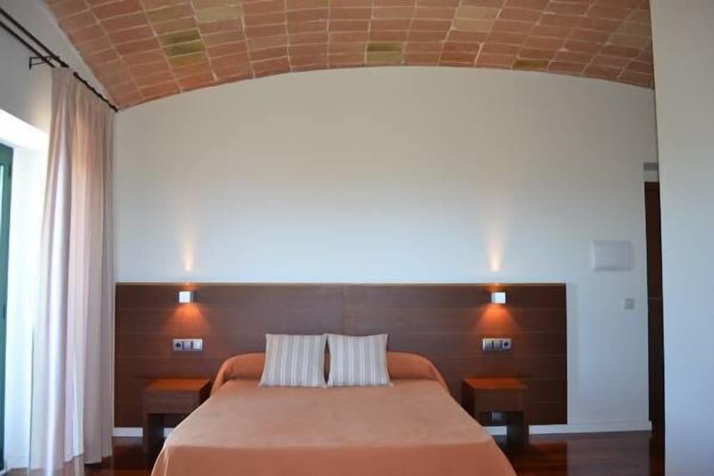 Els Angels Hotel & Restaurant Girona 3