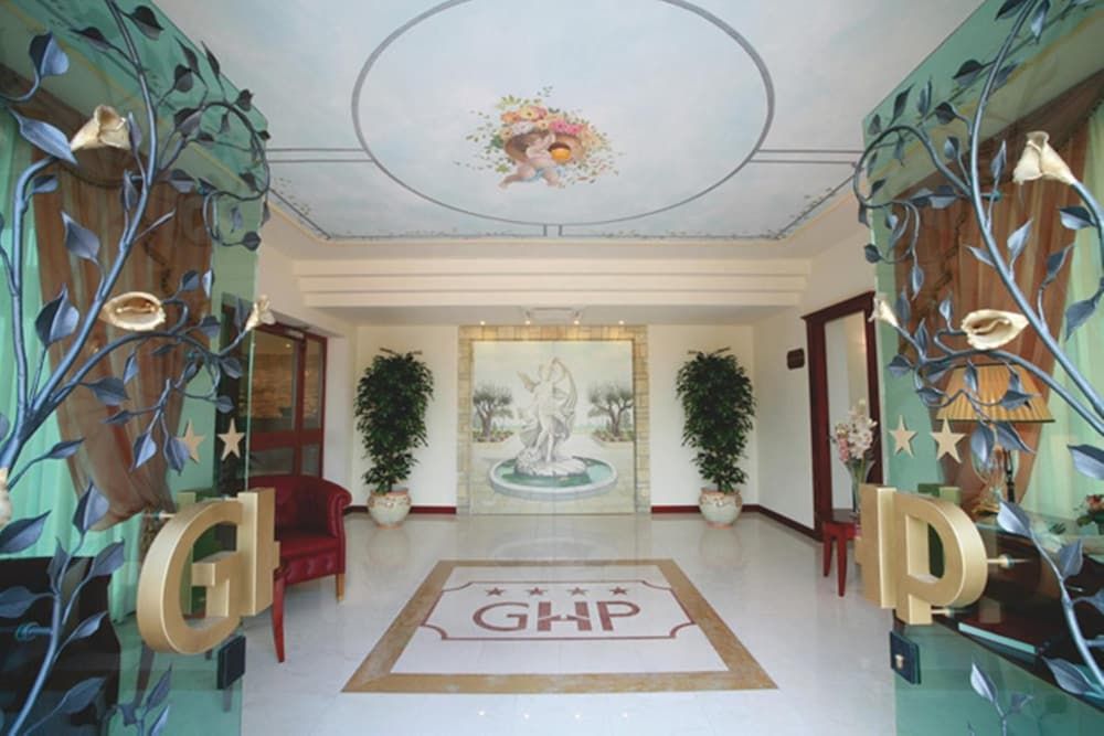 Grand Hotel del Parco - Bergamo Airport 2