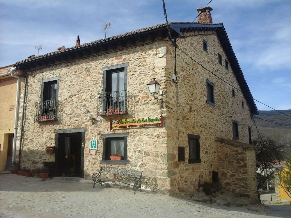 Hotel Rural Restaurante La Posada de los Vientos 2 estrellas en La Acebeda