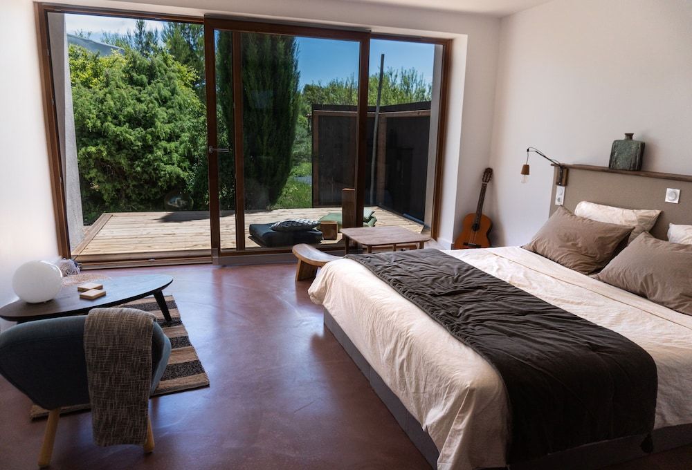 4u Bed & Spa 2