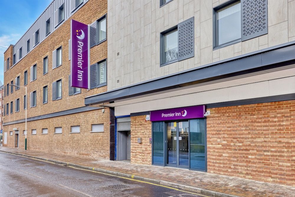 Premier Inn London Romford Town Centre 3 estrellas en Romford