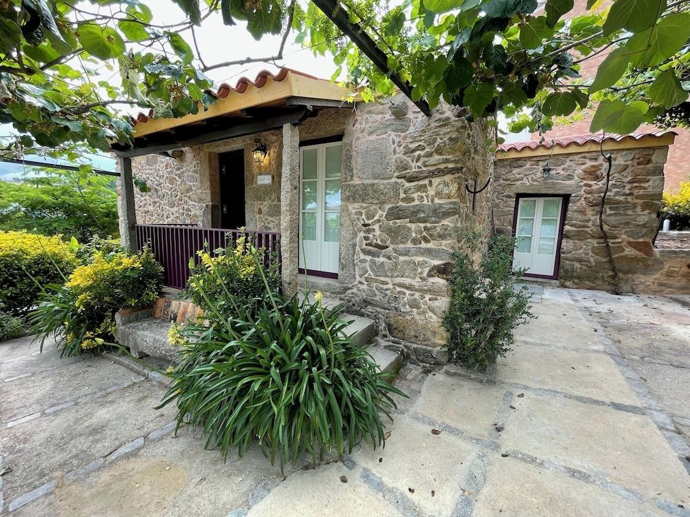 Casa Velha - Santiago Family House 2 estrellas en Sever do Vouga