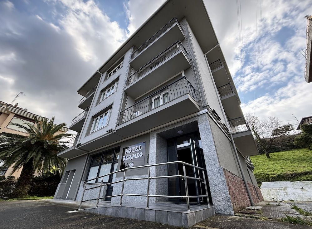 HOTEL BERMEO 3 estrellas en Bermeo