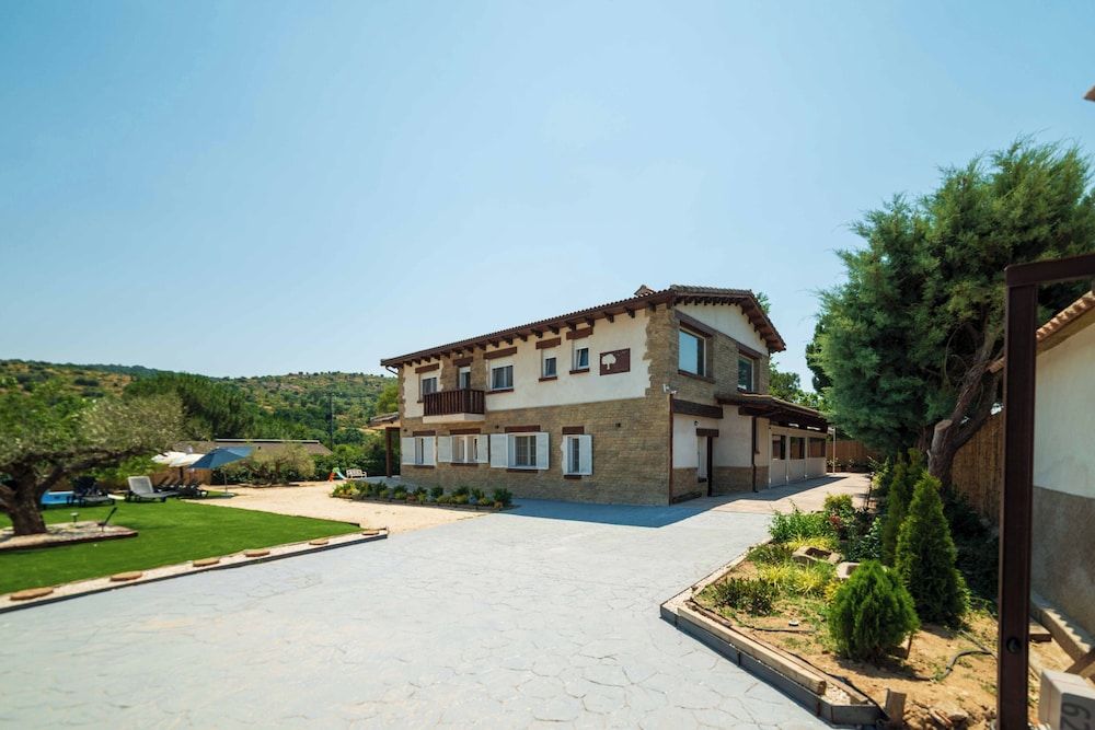 FINCA AVELLANEDA 3 estrellas en Navahondilla