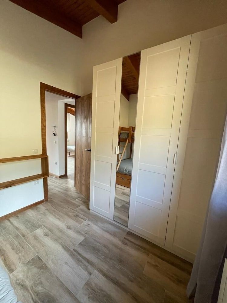 Casa de les Escoles 2 estrellas en Castellar del Riu