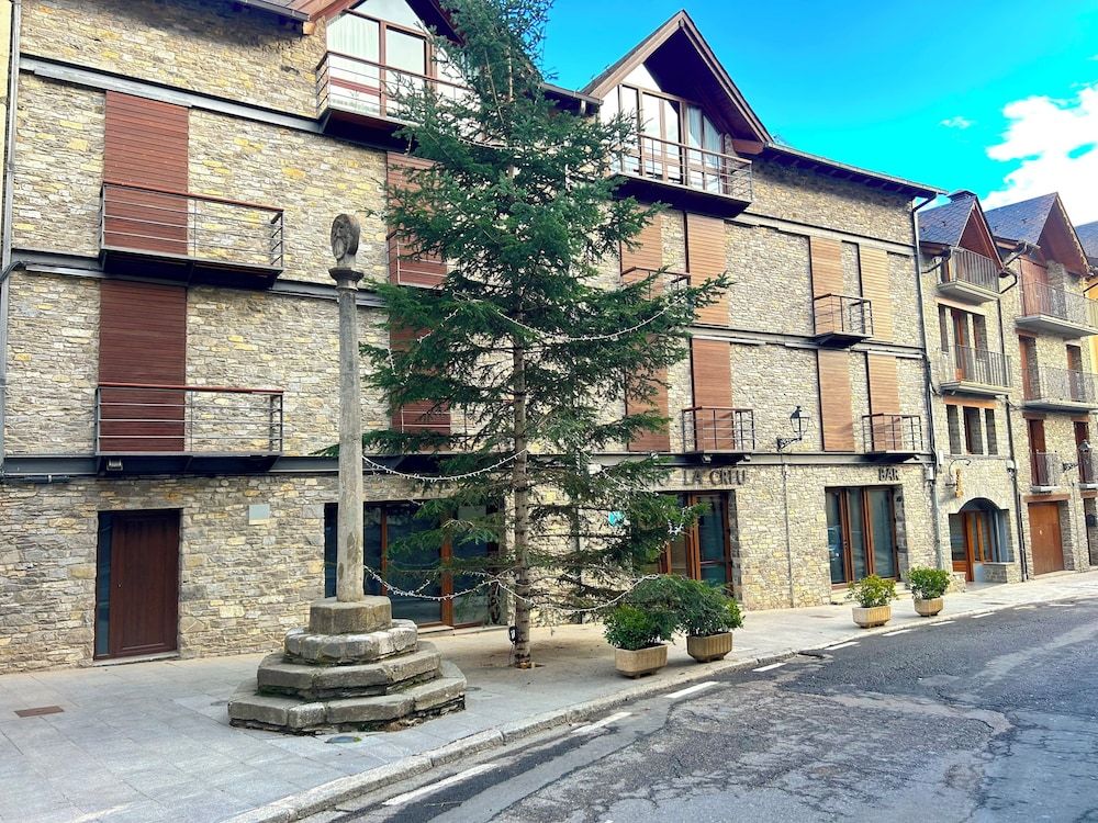 Hotel La Creu by RdA Hotels 3 estrellas en Esterri de Aneu