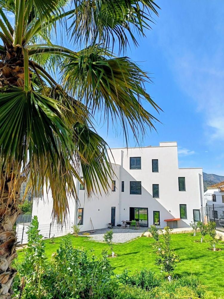 CASA LA PERLA 3 estrellas en Béznar