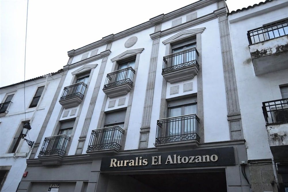 Hostal Ruralis Altozano 1 estrellas en Montánchez