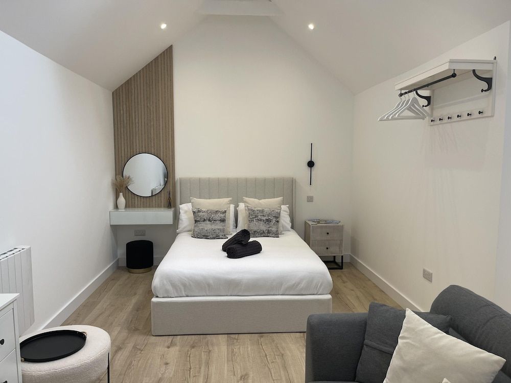 The Lodge Hideaway - Studio Style, Simple Luxury -1 étoiles à Gurnard