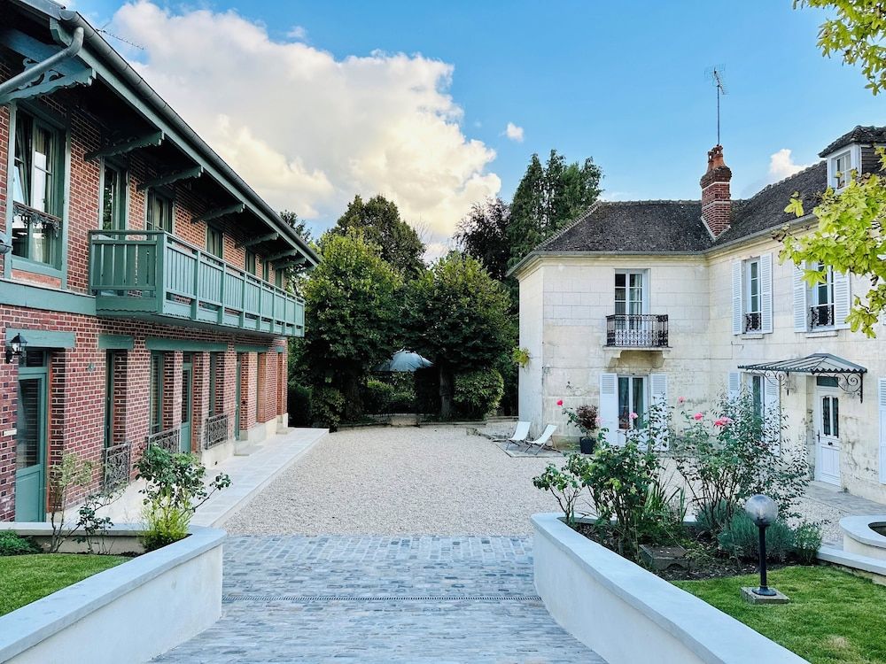 LA DEMEURE -1 étoiles à Précy-sur-Oise