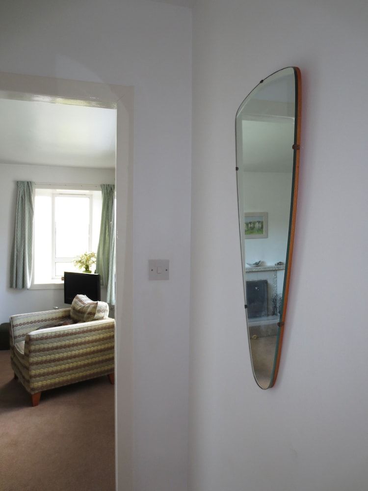 Harris White Cottage 3