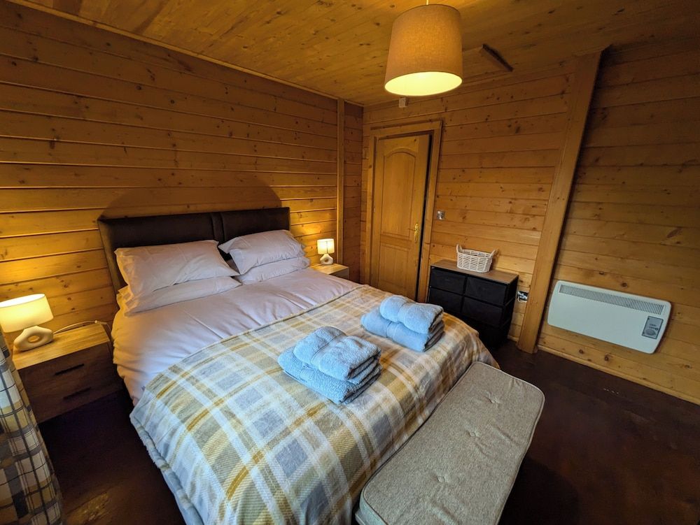 Pet Friendly - Lodge at Riverview Holiday Park 3