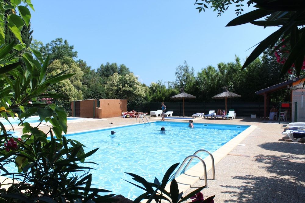 Camping de la Chapelette 3 estrellas en Saint-Martin-de-Crau