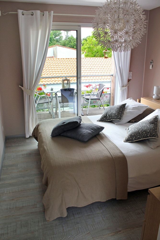 Chambre d'hôtes Le Clos des Romarins -1 estrellas en Saint-Palais-sur-Mer