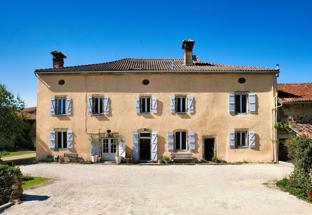 Les Picardies -1 étoiles à Lesterps