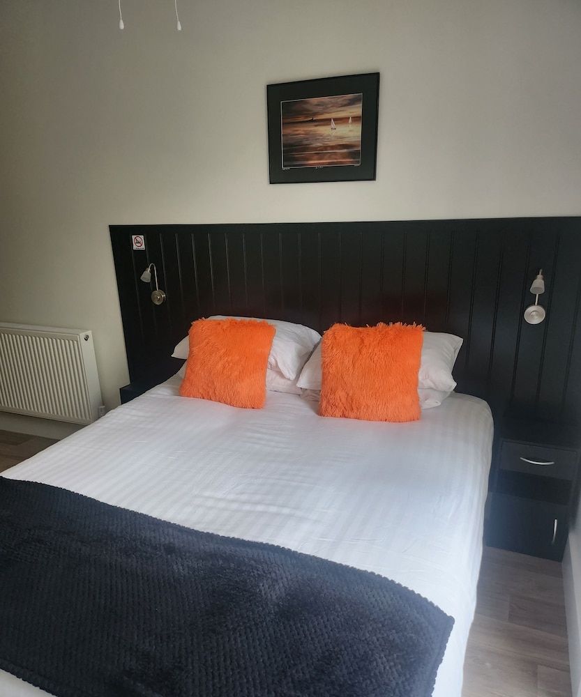 The Dock Hotel 3