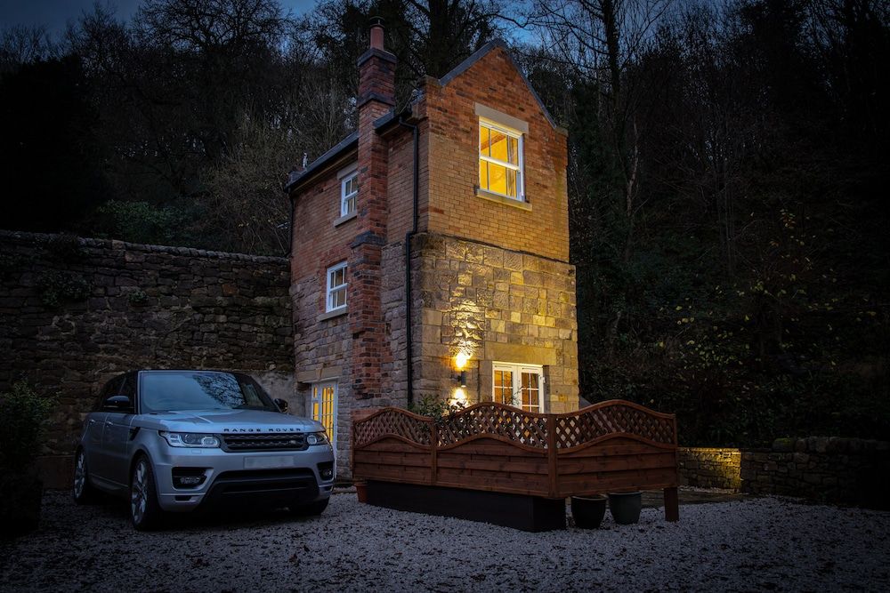 Robin Hood Tower -1 estrellas en Crich