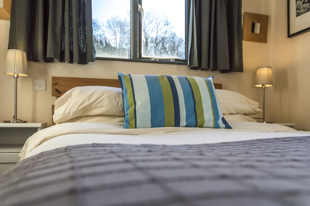 Rock Cottage - 3 Bedroom Holiday Home 2