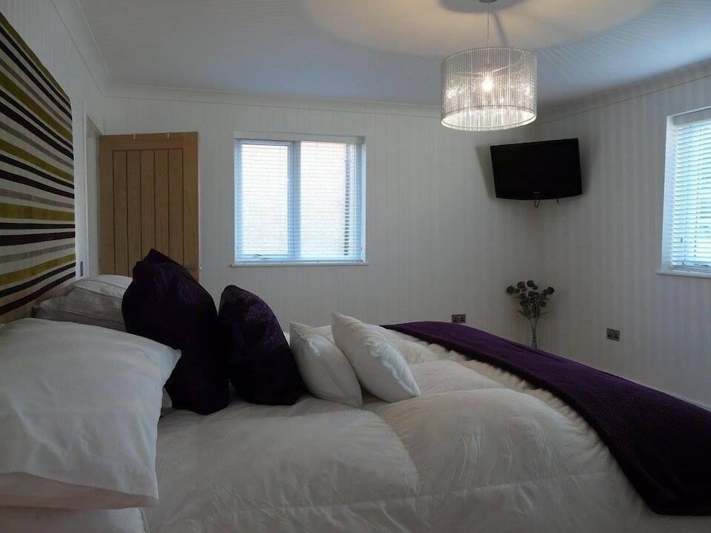 Langley Cottage 3