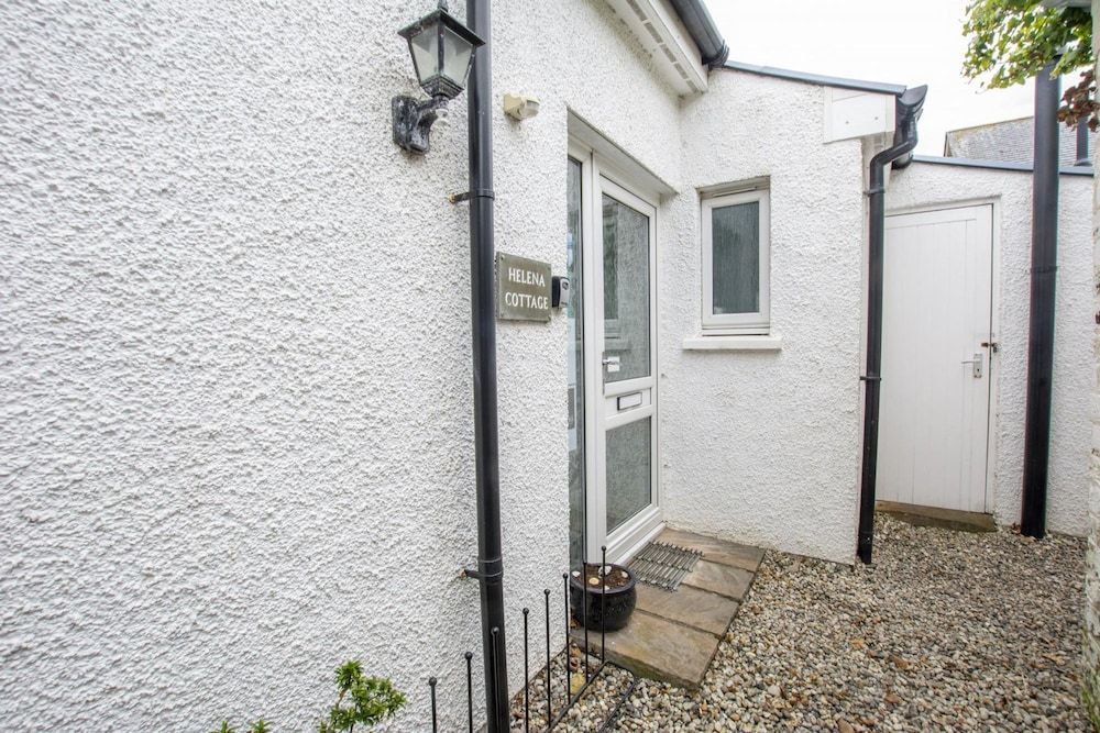 Helena Cottage 2