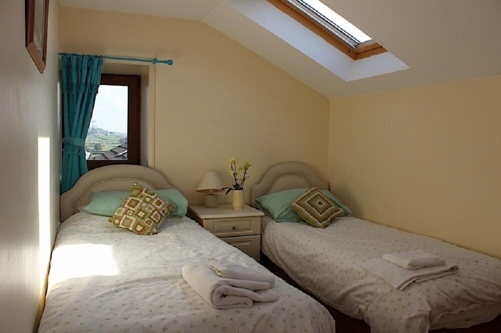 Lazy Daisys Farm Cottages 2