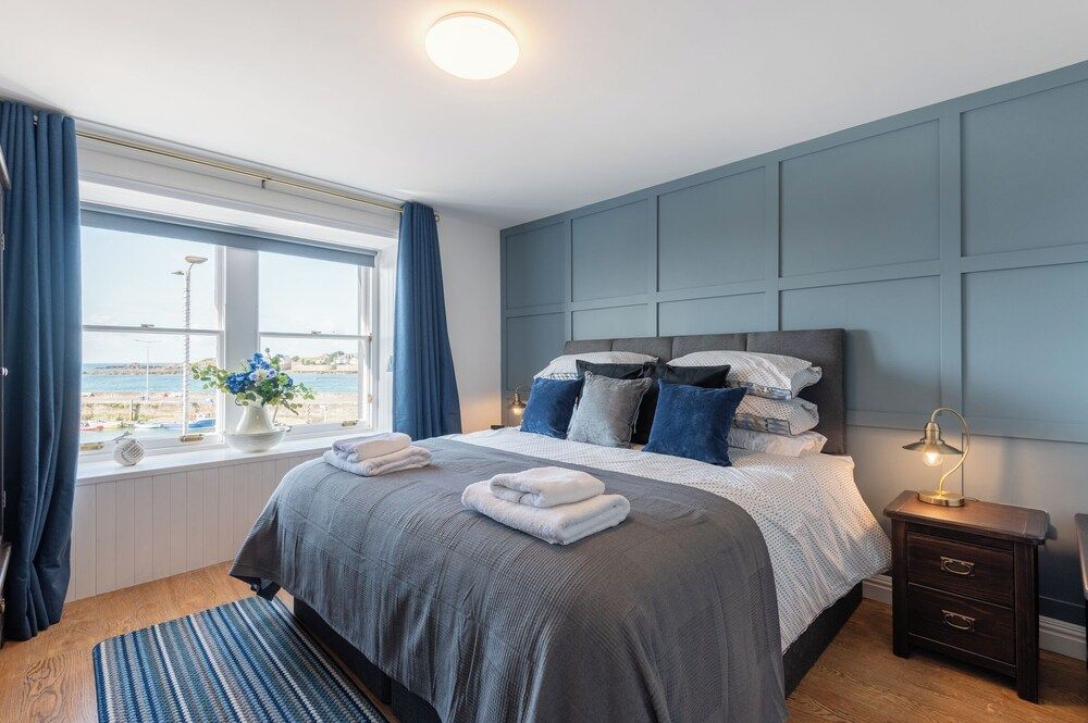 Shorefront Apartment - Sea View With 3 Bedrooms 3