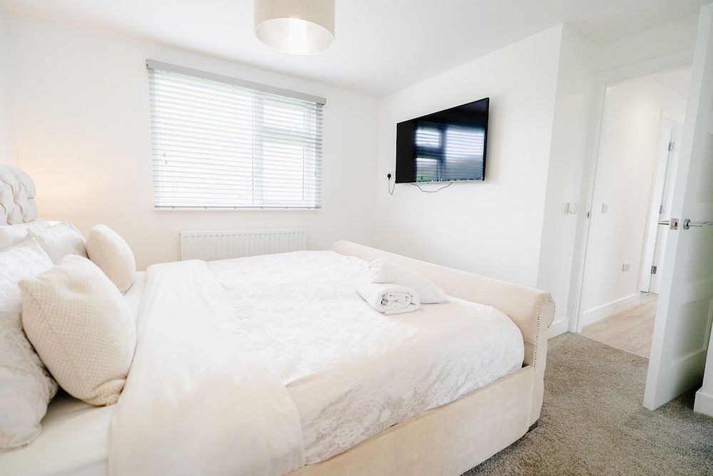 Castle View Chalet by Clonlum Cottages 3