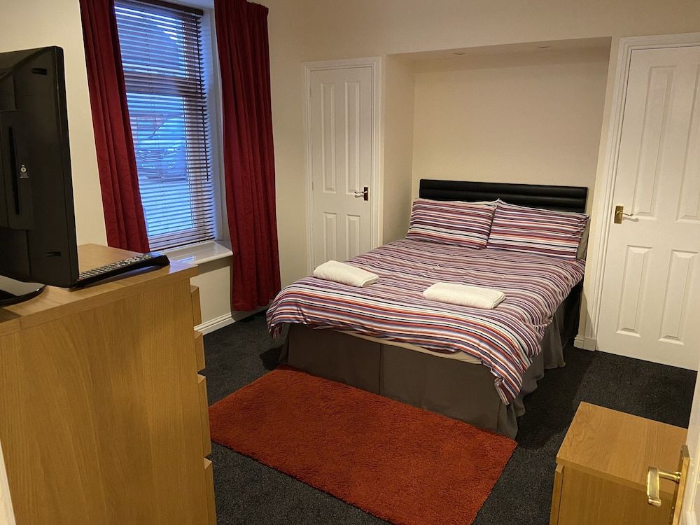 Ivy Cottage Serviced Accommodation 3