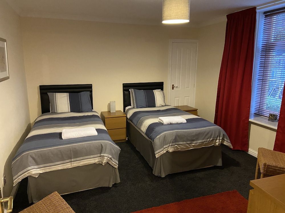 Ivy Cottage Serviced Accommodation 2