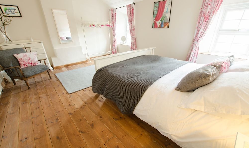 Berry Cottage Croyde 4 Bedrooms Sleeps 7-9 Dog Friendly 2