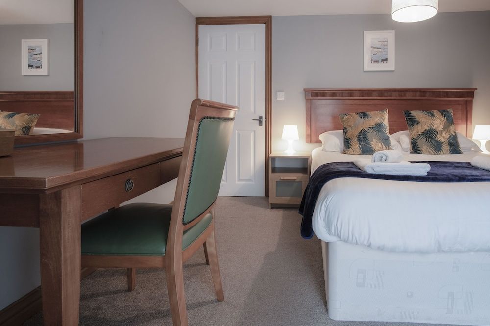 Rose Coach House - 3 Bedroom Cottage - Pendine 3