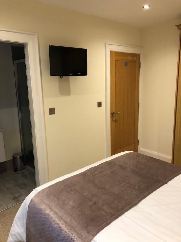 The Armada Inn 3