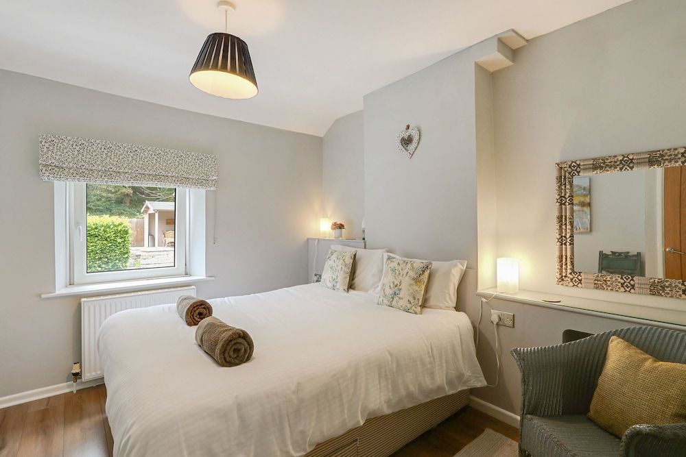 Lilac Cottage 2