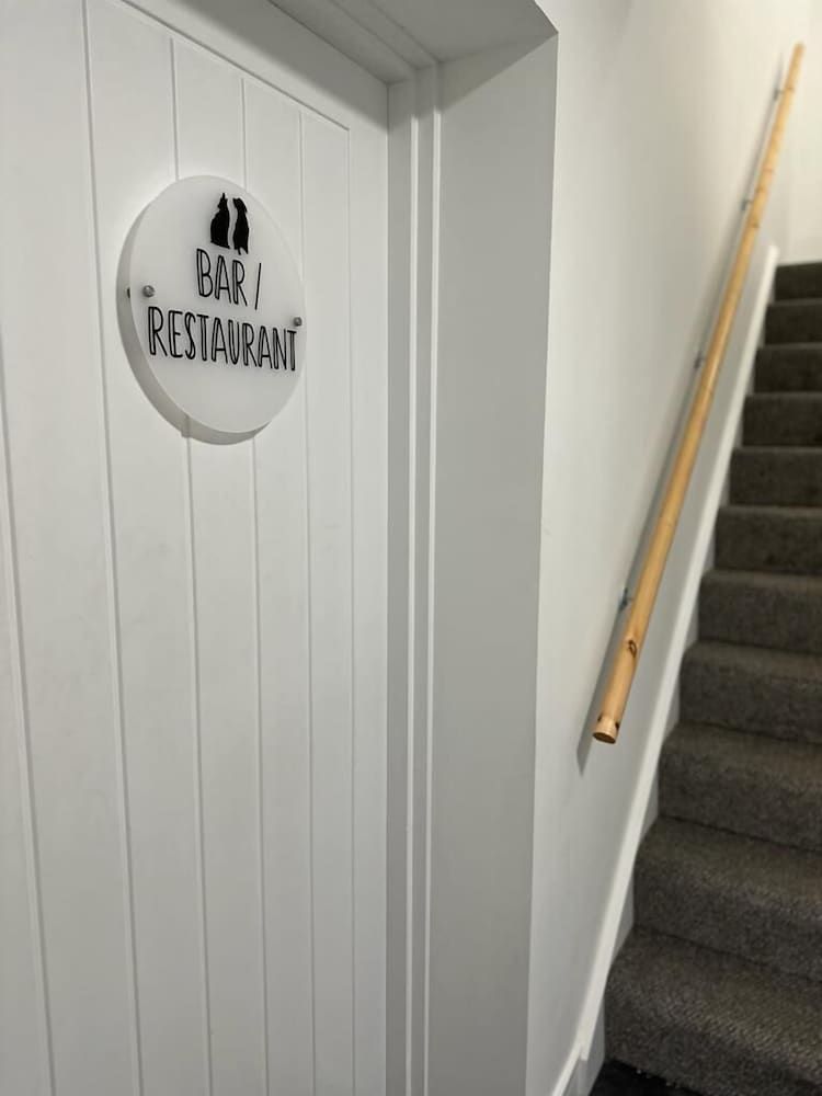 Fox and Hounds Inn -1 estrelas em Banc-y-felin