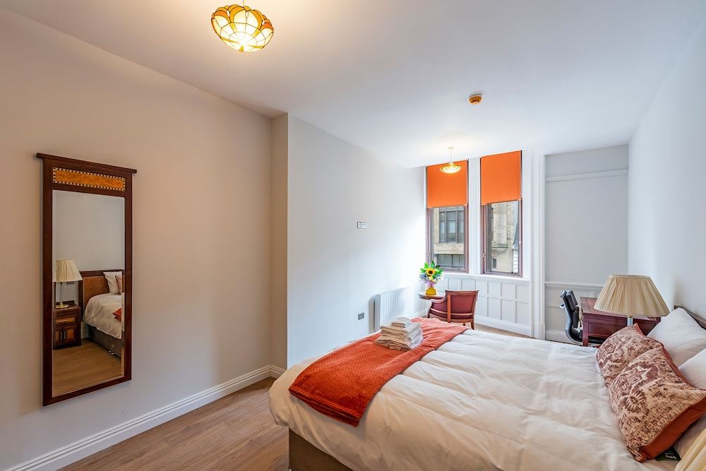 The Hazlitt Apartments 3