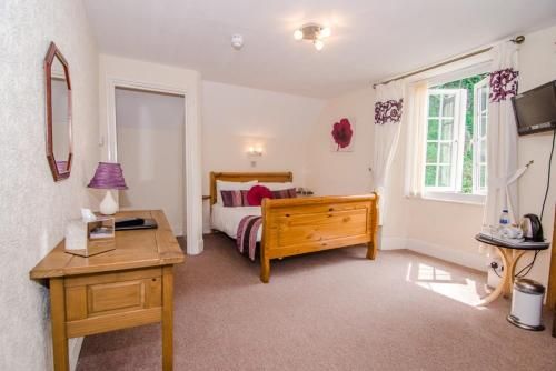 Royal Lodge 2