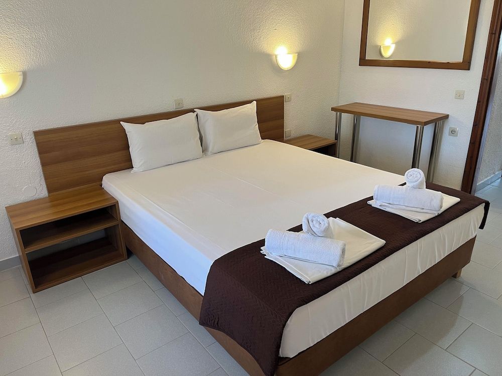 Sirtaki Apartments -1 estrellas en Siviri