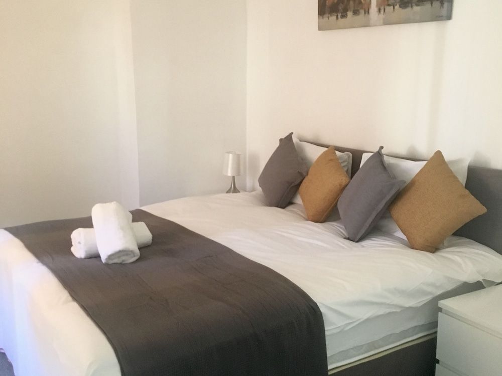 Clarence Place -1 estrellas en Edgware